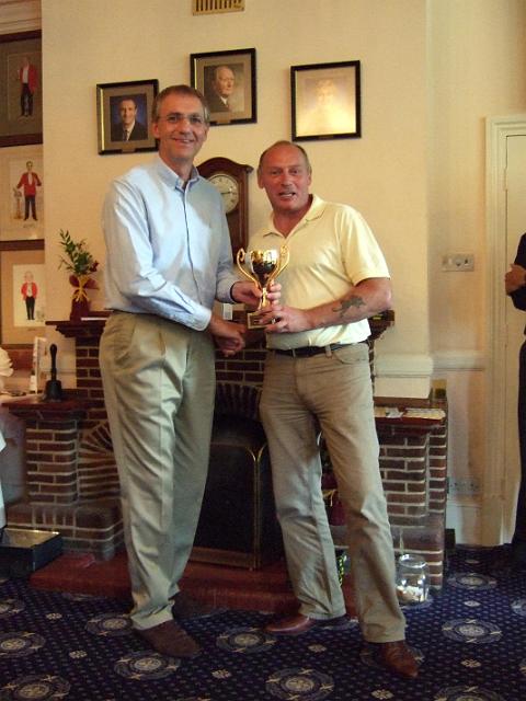 Club Pictures 073.jpg - Graham Walton receiving the E Sperring Memorial Trophy (0 – 20 handicaps) on Sunday 19th July (41 points).